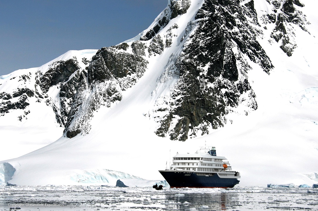 Zuidpool Expeditie Cruise 2021 - Hondius - Antarctica - coverfoto