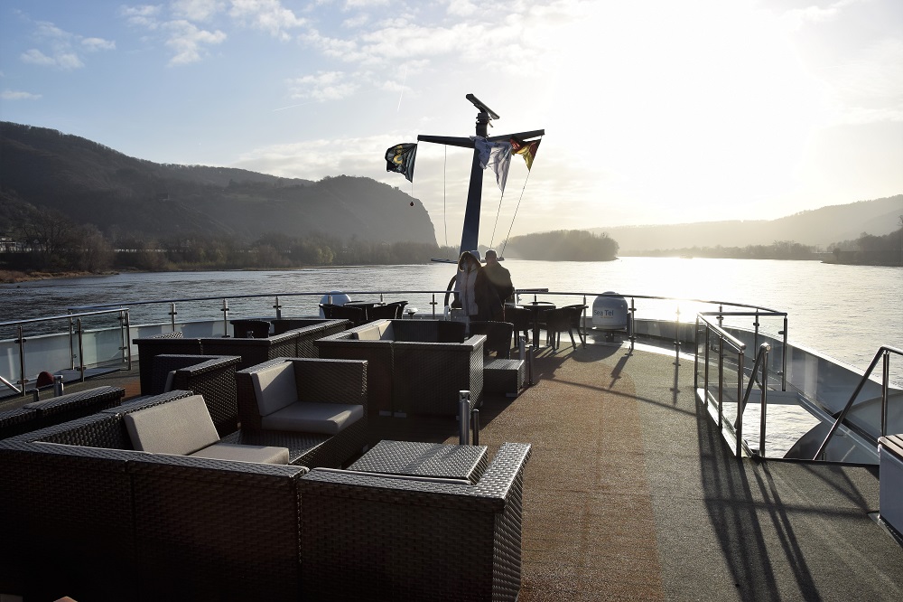 Luxe Kortbij Riviercruise 2020 - Viva Cruises - ms Inspire - zonnedek vooraan